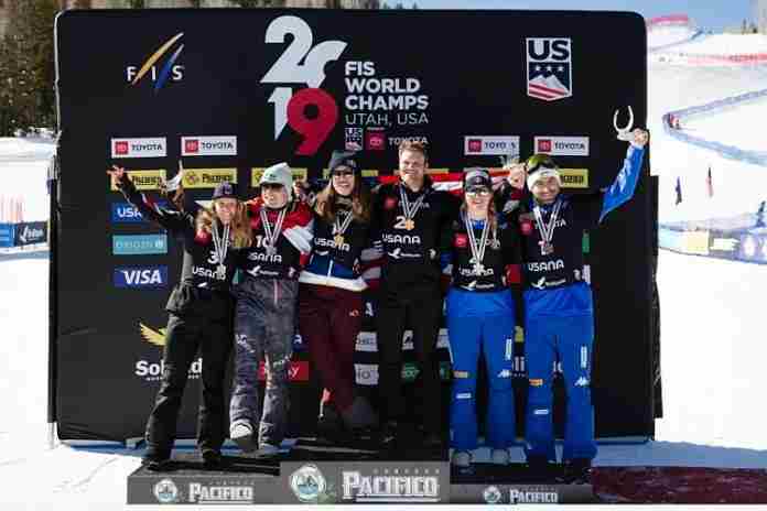 tsx pix 2019-201 snowboard wch sbx podium (sarah brunsson)