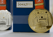 TSX DAILY: U.S. wins five medals at IAAF Worlds on Monday; famed coach Salazar suspended four years for aiding doping + California bill allowing athlete pay signed into law