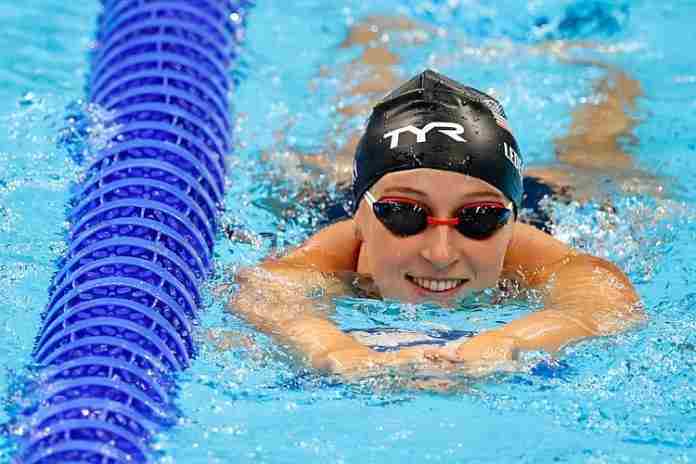 tsx pix 2021-725 ledecky, katie in tyr cap
